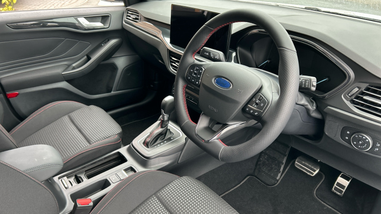 Ford Focus 1.0 EcoBoost Hybrid mHEV 155 ST-Line 5dr Auto Petrol Estate